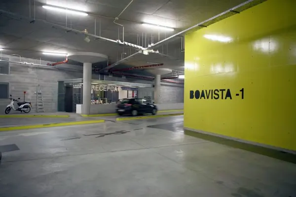 Car parking in SABA Casa Da Musica