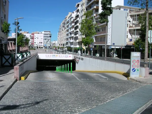 Car parking in SABA Pontinha