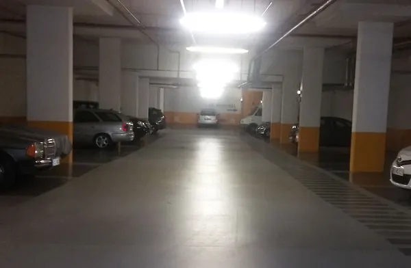 Estoril Residence Car parking area Estoril - Residence Car parking area