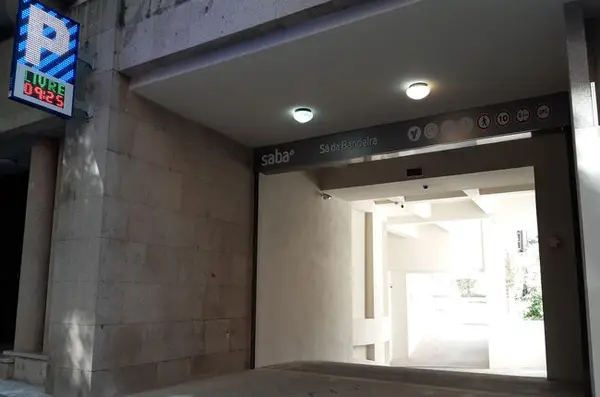 SABA Garagem Da Bandeira for Car parking