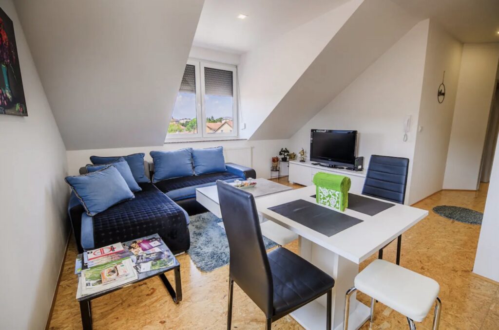 One Bedroom Apartment in Ljubljana for 4 guests - picture from Airbnb.com