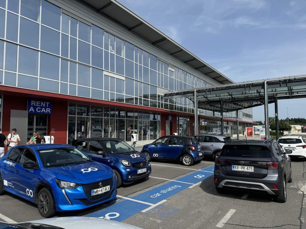 Car Rental Building - All the ofices
