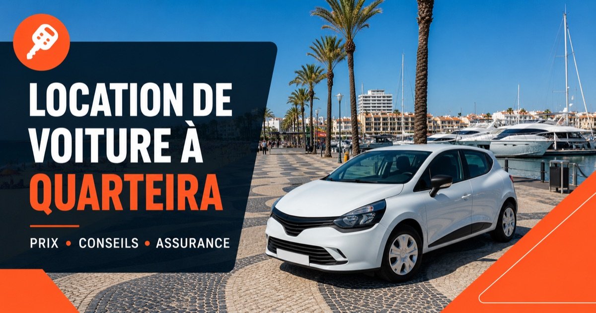 Location de voiture a Quarteira — promenade de plage et marina, avec une voiture blanche et une icone orange de cle